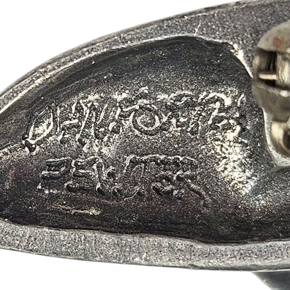 Vintage Dolphin Brooch 3D Dimensional Pewter Silver Tone Signed 1991 90s 2 3/8" - Picture 6 of 8